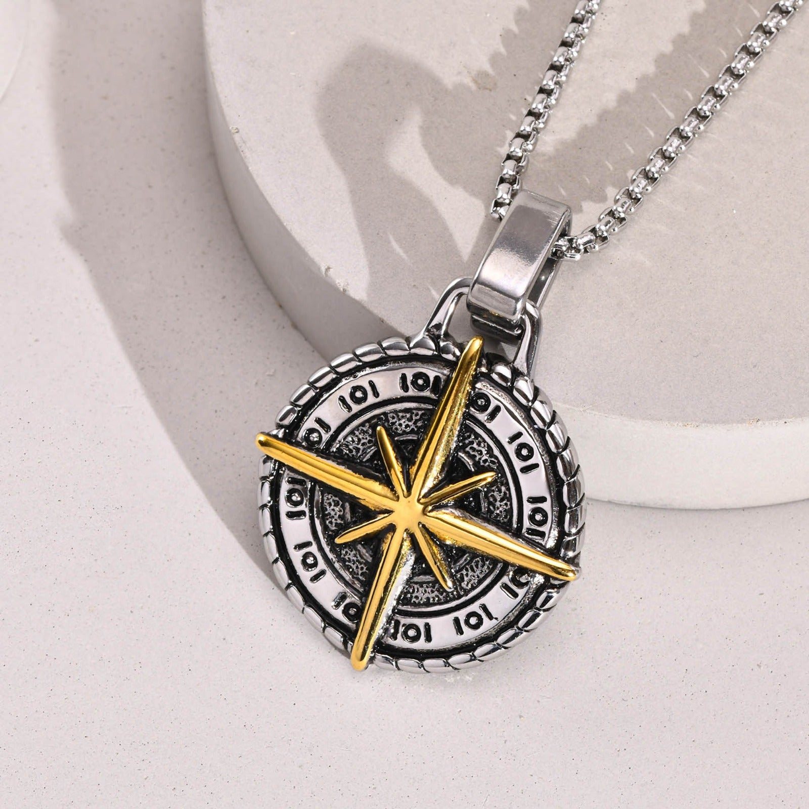 Store compass pendant