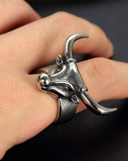 Silver-Polished Bull Horn Ring for Men