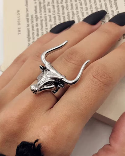 Silver-Polished Bull Horn Ring for Men