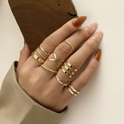 Set of 8 Gold-Polished Chic Rings for Women