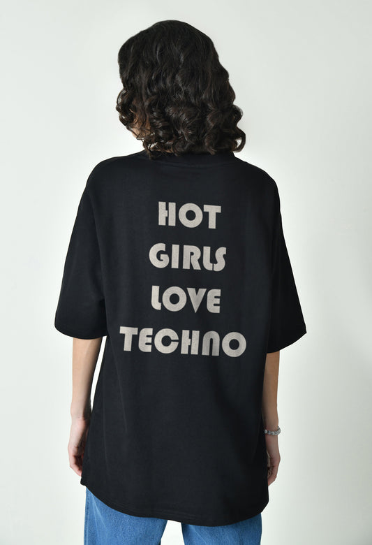 Hot Girls Love Techno Black Women Oversized T-Shirt