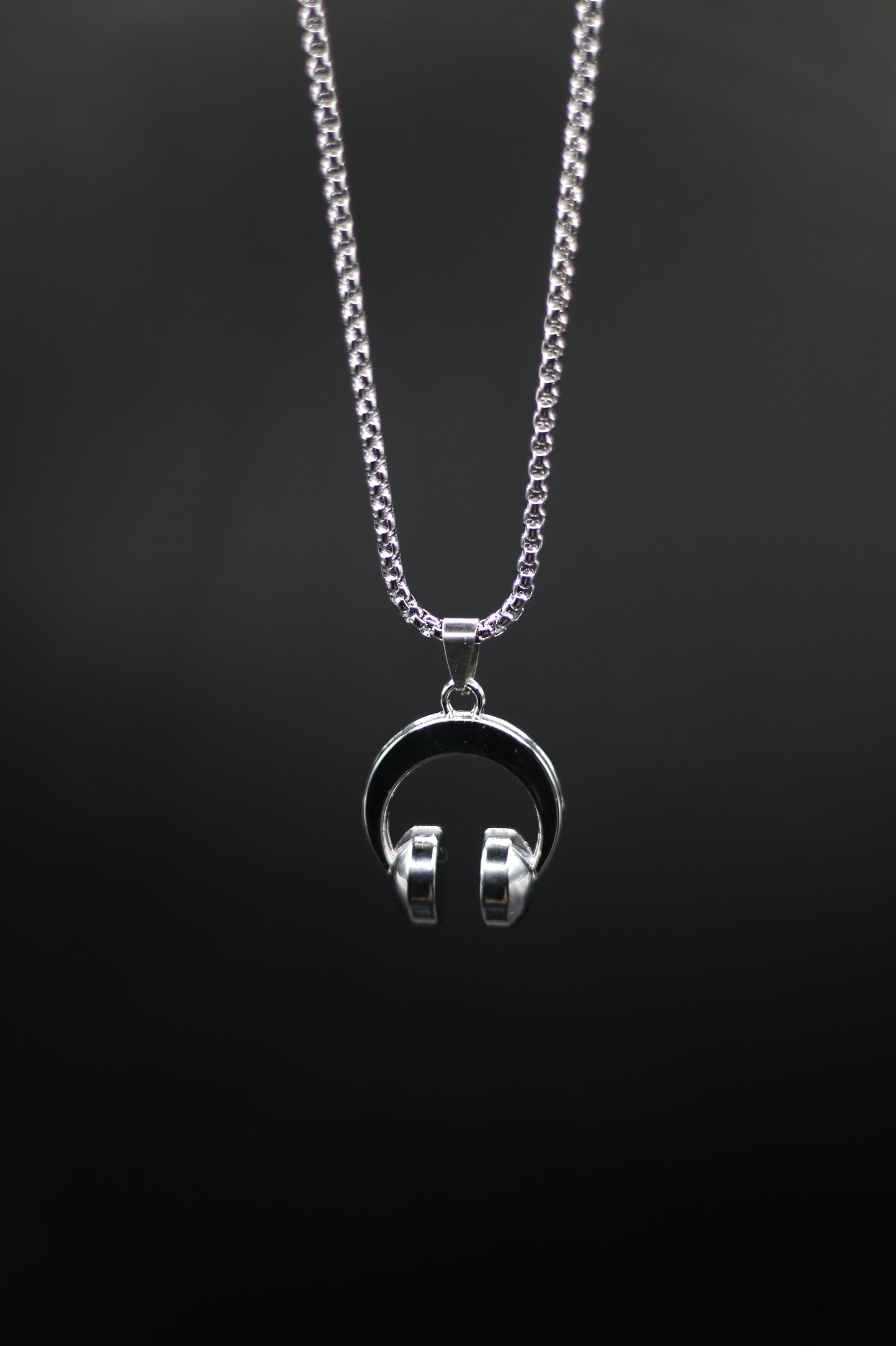 Headphone Pendant for Men and Women