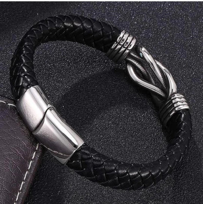 Silver Loop Black Twisted Bracelet For Men