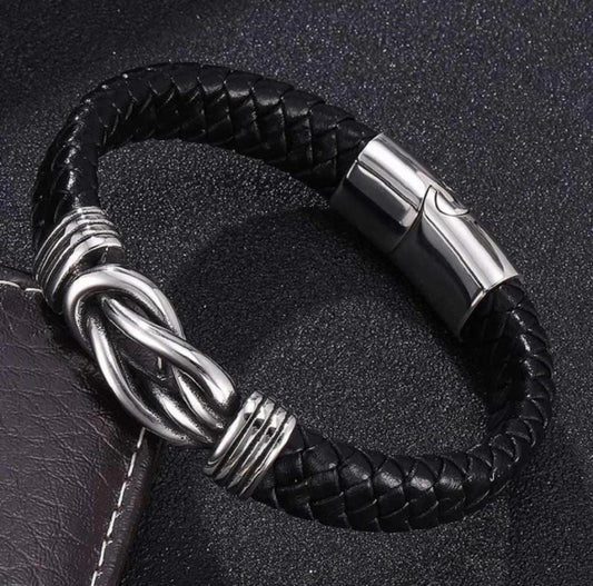 Silver Loop Black Twisted Bracelet For Men