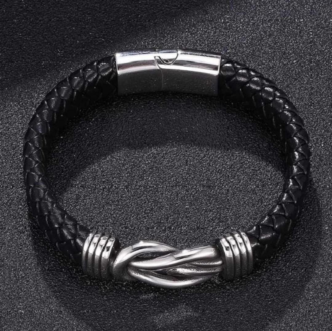 Silver Loop Black Twisted Bracelet For Men